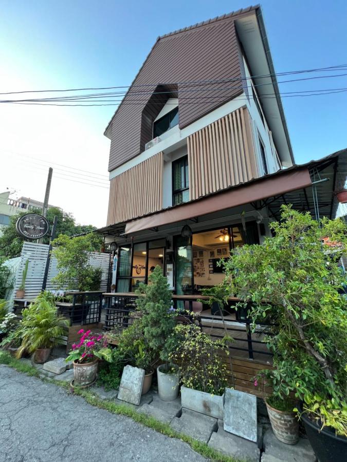Family Home Chiang Mai Absolute House Exteriör bild